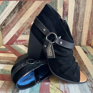 Dingo Women’s Spurs Leather Peep Toe Bootie Shoes D102 NWOB Inside Zip Black 9.5